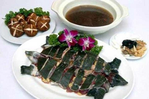 Nhà Hàng Phương Tuyền