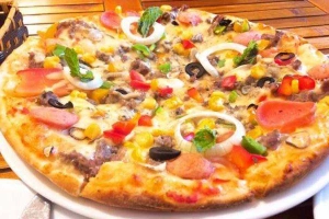 Nhà Hàng Pizza HT
