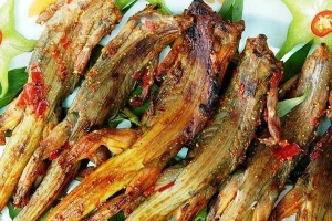 Nhà Hàng Quán Việt Mũi Né - Huỳnh Thúc Kháng
