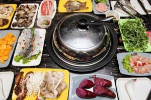 Nhà Hàng Queen BBQ - Lẩu Nướng & Lẩu Hơi