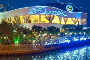 Nhà Hàng Riverside Restaurant
