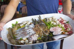 Nhà Hàng Rô Beer - Lẩu Tiến Vua & Hải Sản Tươi Sống