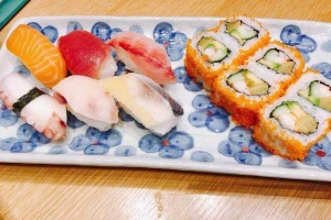 Nhà Hàng Sushi Osaka