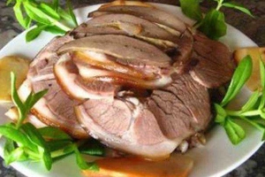 Nhà Hàng Trúc Giang