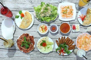 Nhà Hàng Tứ Quý Restaurant - Ẩm Thực Quảng Bình