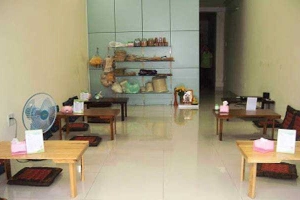 Nhà Hàng Út Nhỏ