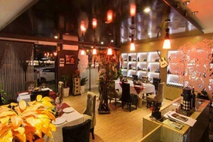 Nhà Hàng Wine World Restaurant