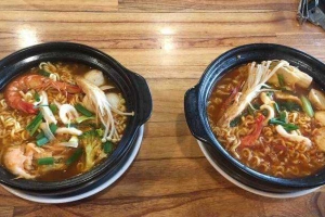 Nhà Lá - Quán Ăn Vặt