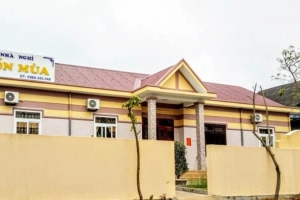 Nhà Nghỉ Bốn Mùa