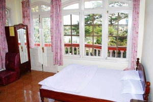 Nhà Nghỉ Phong Lưu