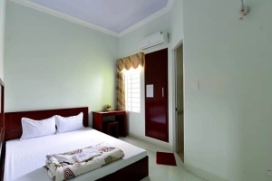 Nhà Nghỉ Quốc Hùng
