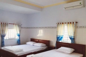 Nhà Nghỉ Tam Quyền
