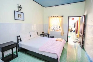Nhà Nghỉ Tứ Hải