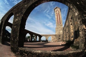 Nhà Thờ Đá Tam Đảo
