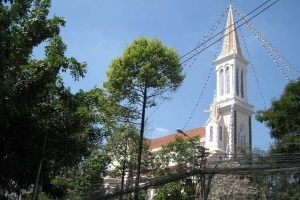 Nhà Thờ Huyện Sỹ