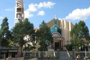 Nhà Thờ Tân Chí Linh