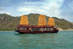 Nha Trang Emperor Cruises - Đinh Tiên Hoàng