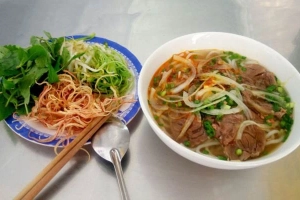 Quán Ăn Nhân Quán - Bún Bò & Bánh Bèo