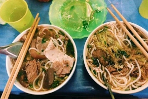 Quán Ăn Như Ý - Bún Bò Huế - Mạc Thiên Tích