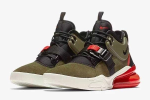 Nike (Outlet Store) - Cộng Hòa