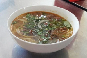 Quán Ăn O Hồng - Bún Bắp Bò - Trương Quốc Dung