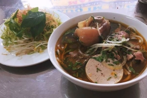 Quán Ăn O Năm - Bún Bò Huế & Mì Quảng