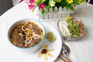 Quán Ăn O Sơn - Bún Bò Huế