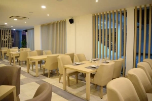 Nhà Hàng Okono Mi Yaki Hanatei Restaurant & Bar