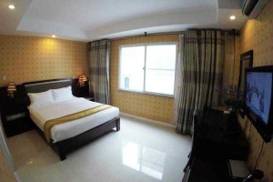 One World Hotel