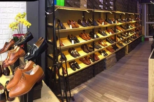 Ông Bim Footwear - Cách Mạng Tháng 8