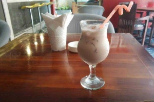 Only Lyon Cafe & Restaurant
