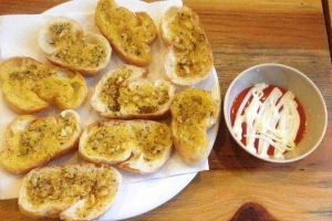 Owl Cafe - Food & Drink