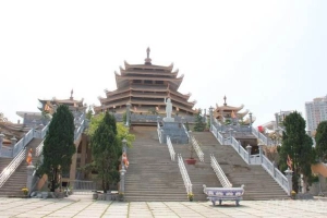 Pháp Viện Minh Đăng Quang