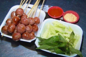 Phố Ăn Vặt Đại Học Sư Phạm