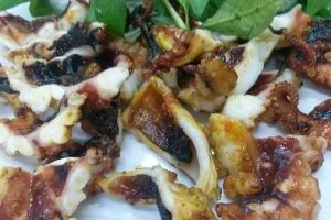 Quán Ăn Phố Biển - Triệu Quang Phục