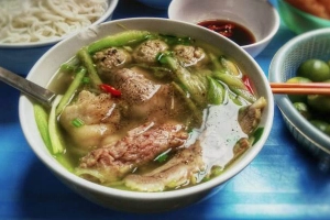 Quán Ăn Phở Bò Bún Dọc Mùng