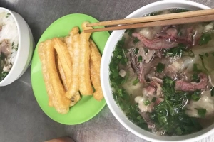 Quán Ăn Phở Bò, Phở Gà & Sốt Vang - Kim Đồng