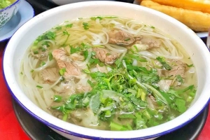 Quán Ăn Phở Bò - Xóm Chiếu