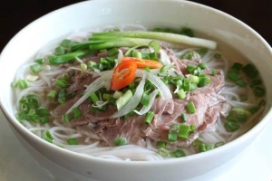 Quán Ăn Phở Cây Me - Dân Chủ
