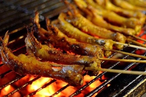 Quán Ăn Phố Đêm Quán - Hồ Học Lãm
