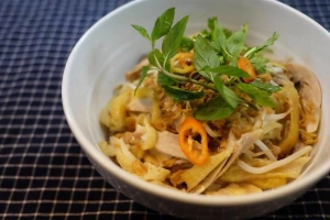 Quán Ăn Phở Gà 26 - Lạc Trung