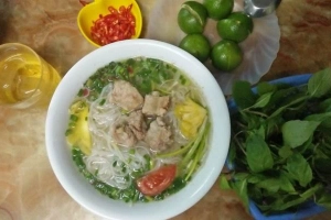 Phở Gà & Bún Sườn Chua
