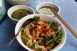 Quán Ăn Phở Gà Ta - Đền Lừ