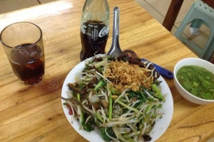 Quán Ăn Phở Gà Ta & Miến Lươn Trộn