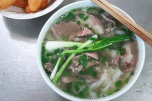 Quán Ăn Phở Gà Ta Phô Cổ - Đinh Tiên Hoàng