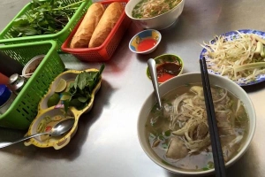 Quán Ăn Phở Hùng Lạc Phương - Võ Văn Tần