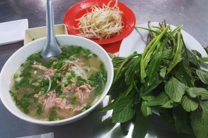 Quán Ăn Phở Lý Quốc Sư Hà Nội - Đồng Đen