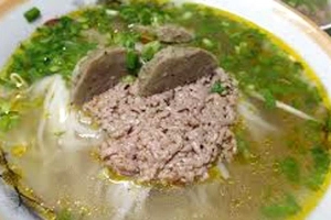 Quán Ăn Phở Lý Quốc Sư - Lũy Bán Bích