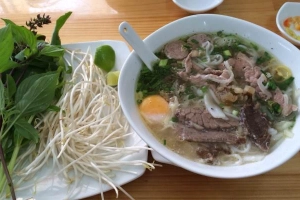 Quán Ăn Phở Ngũ Vị - Bò Kho Nước Thốt Nốt - Trần Văn Hoàng