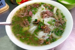 Quán Ăn Phở Thìn Lục Quân - Cổ Đông